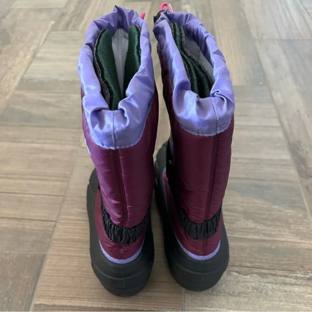 SOREL YOUTH FLURRY GIRLS’ SNOW BOOT size 7.